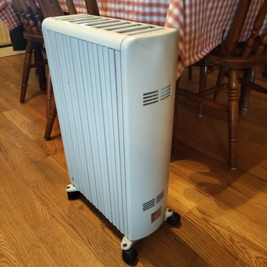 DeLonghi Radiator