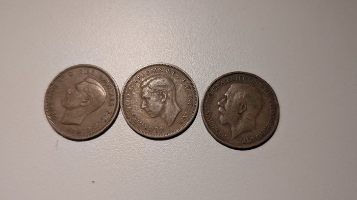 British Pre-Decimal Halfpennies - 3 Coin Set (1924-1948)