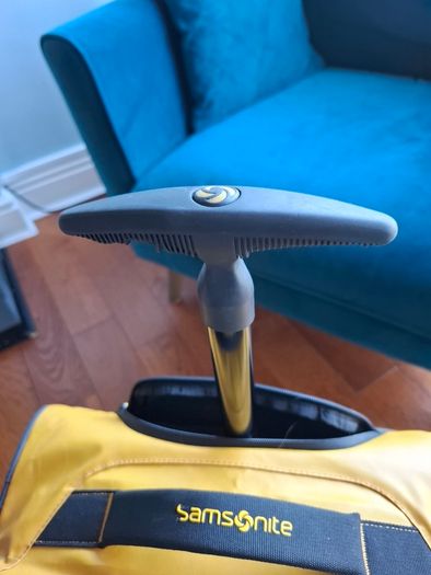 Samsonite spinner