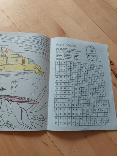 Thunderbirds colouring and activity book - 1992