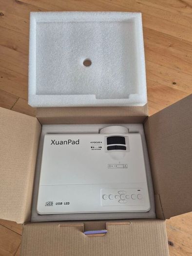XuanPad N0924 Home Theatre Projector