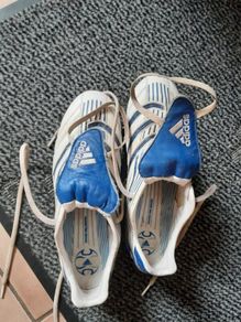 Football boots (Adidas Predators)