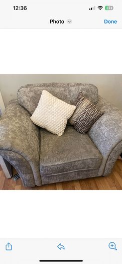 Couch 2 armchairs Free