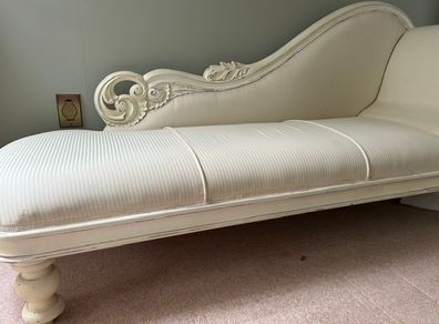 Chaise Lounge