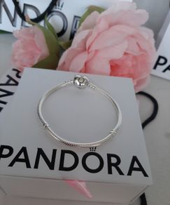 New genuine pandora charm bracelet