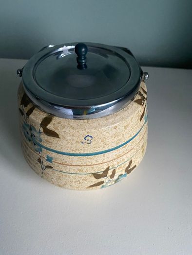 Reduced old Vintage Bramley  Biscuit Barrel