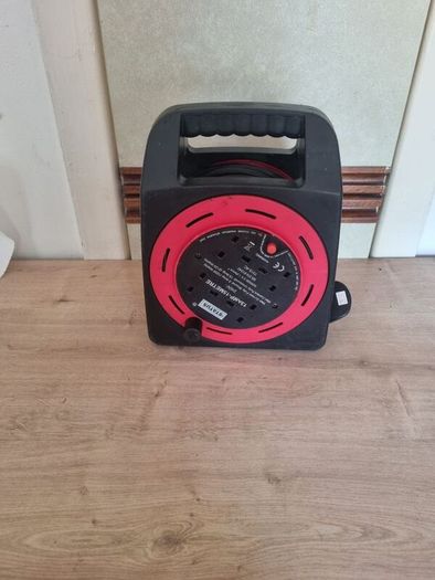 Easy Reel Extension Lead 15 Metre Handbag Type 4 x Sockets