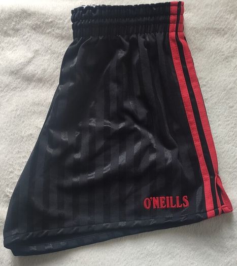 RARE  Vintage O'Neills Mourne Shadow Stripe Shorts  Black/Red