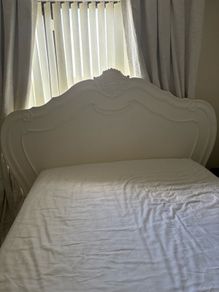 french head board