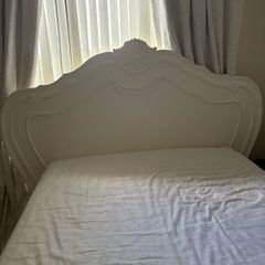 french head board