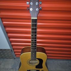 Washburn D8 Dreadnought Acoustic Guitar