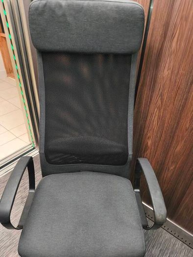 IKEA MARKUS office chair in Vissle dark grey, in good condition.