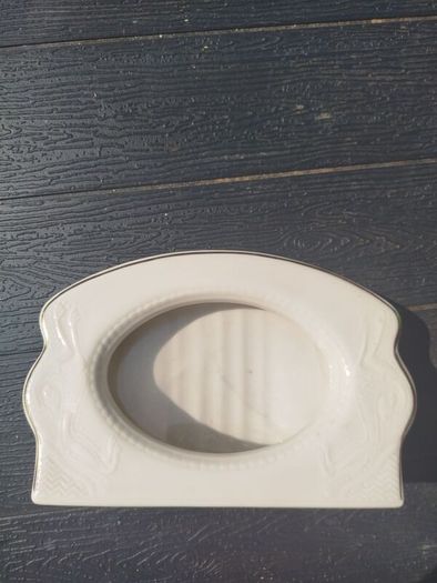 Donegal Parian China Frame