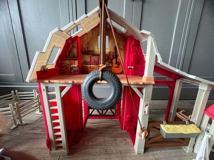Horse Stable Play Set with Horse Spirit snd other toys from the series