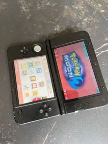 nintendo 3ds xl with pokemon moon