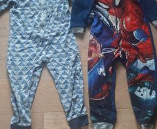 Onesie x 2 (Age 7 - 8)