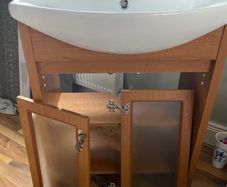 Bathroom vanity unit