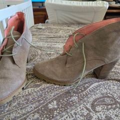 ankle boots
