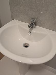 FREE Basin Pedestal Tap