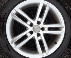 18" Genuine Audi A6 S Line Alloys with tyres