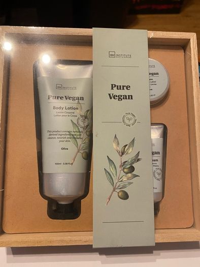 Pure Vegan Skin Care Gift Set