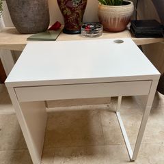 Modern White Office Or Study Desk - Can Deliver