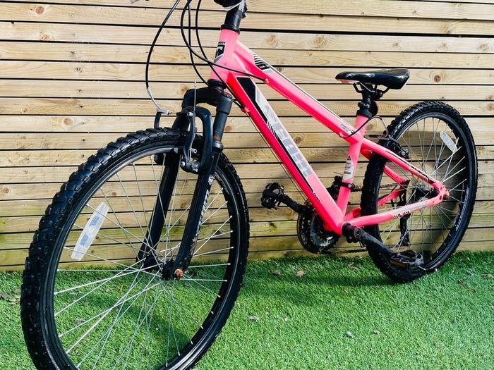 Read ad 24 inch bike
