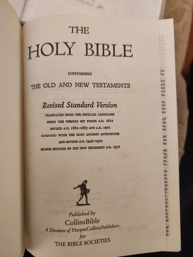 THE BIBLE. REVISED STANDARD  VERSION. Hardback in very good condition.  1100 pages.38.