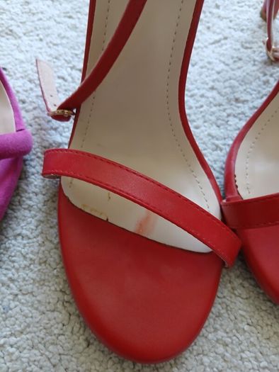 Ladies heels bundle size 4
