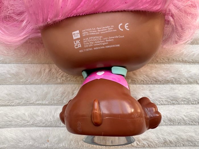 VIP Pets Mega Pet Dog Nyla Toy Figure Head  IMC Toys approx. 21 cm. Used Please see photos
