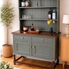 sideboard / kitchen dresser / cabinet