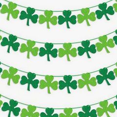 Lovely Shamrock Garland