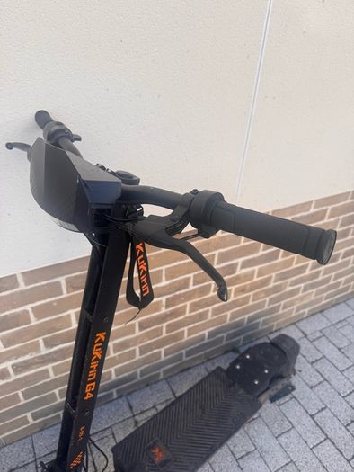 Kukirin G4 electric scooter