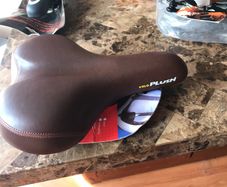 sadle Velo Plush saddle