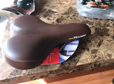 sadle Velo Plush saddle