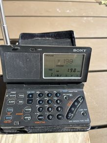 Sony ICF-SW100E radio