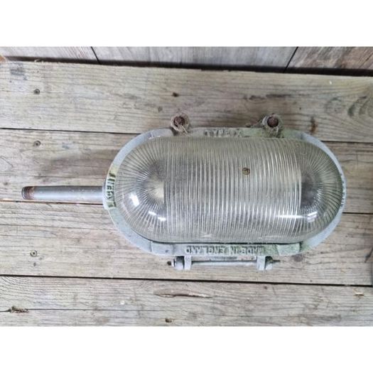 Bulkhead Light Pair KAS1291