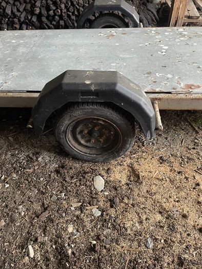 flat bed trailer