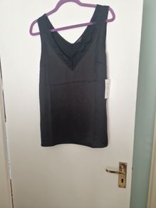 New Lisa Lust black cami top