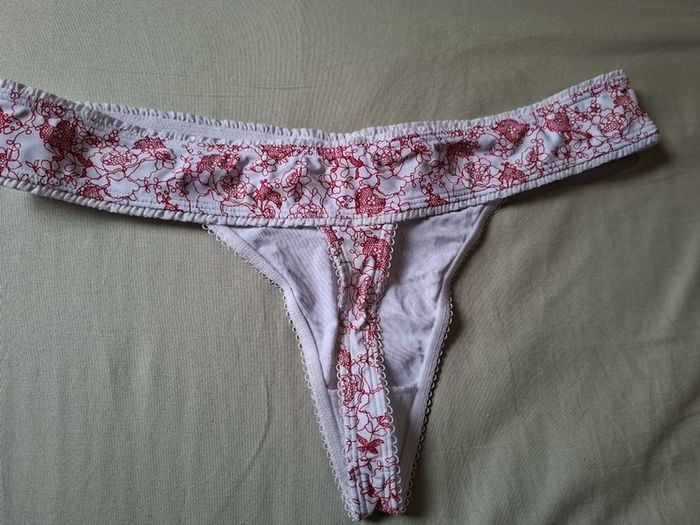 BeeDees thong