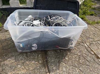 Electronics Job Lot Cables, Keyboard & Accessories