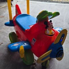 Kids ride on