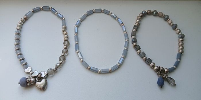 Set of 3 grey beaded bracelets