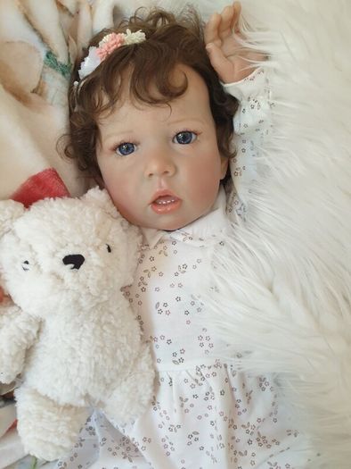 Reborns By Laura.  Introducing Milley.  Huge 28inch!!  Reborn Doll ( I Fill And Weight All My Babies Myself) . Welcome To View