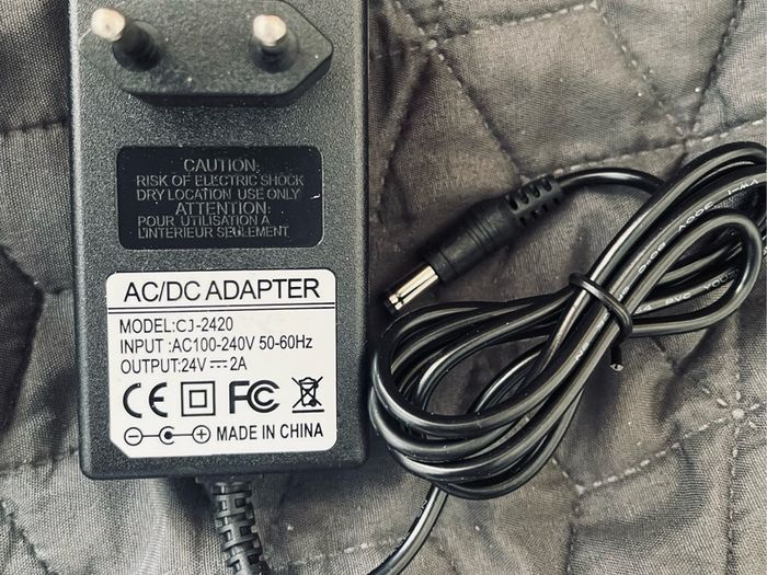 Adapter 24 V 2A