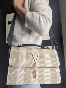 A well-made small handbag - BRAND NEW