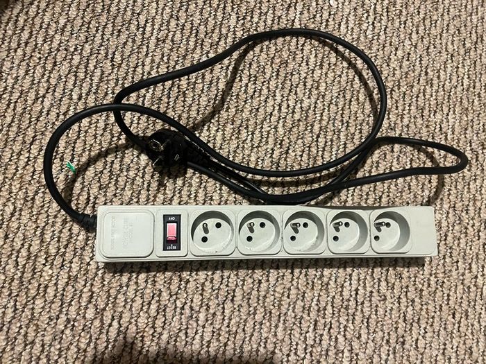 Power plug cube socket converter travel adapter eu