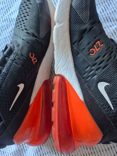 Nike  270s