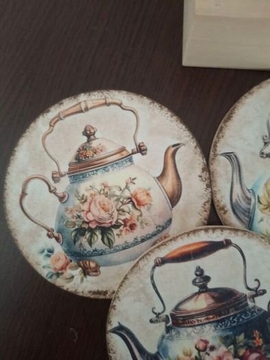 Set of 6 Wooden Coasters in a Box