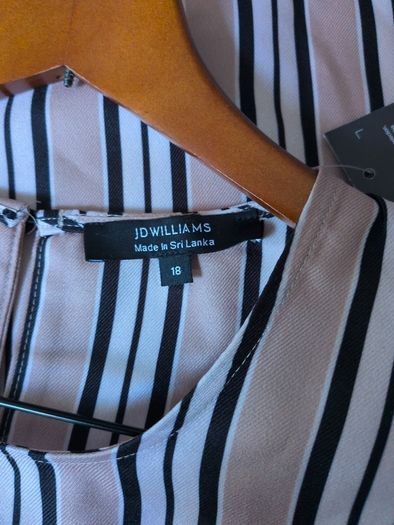 JD Williams Tunic Dress.   S.18.   B.N.W.T.